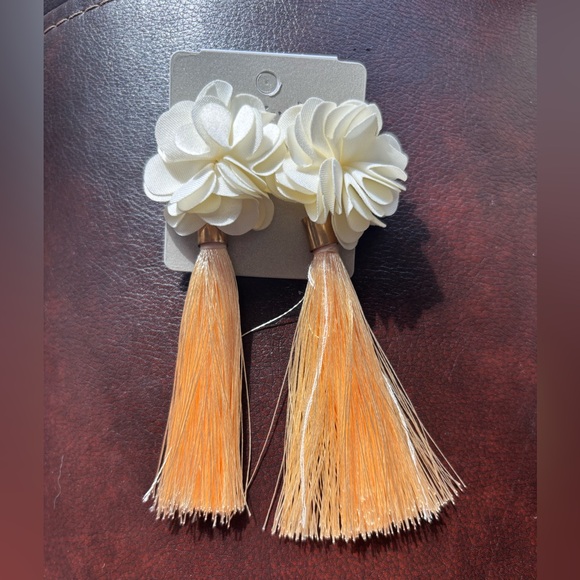 Jewelry - Cream and Tan Floral Tassel Earrings